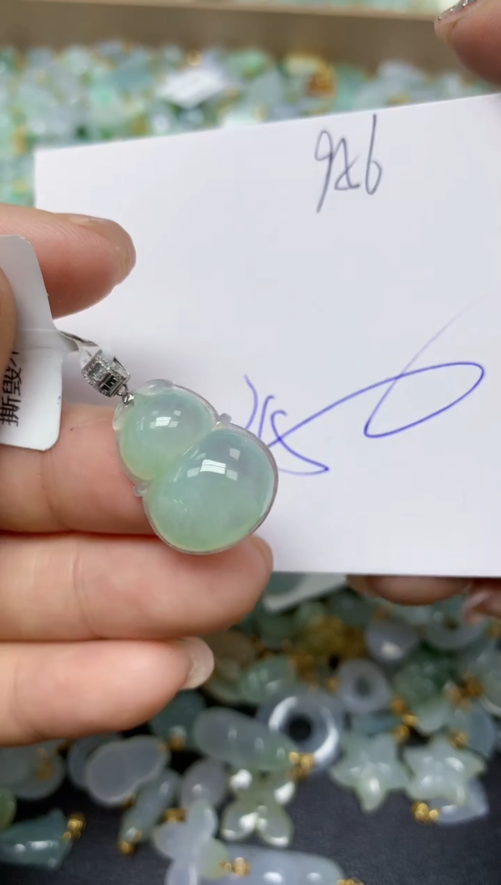 【闪购商品】翡翠挂件18K金镶嵌 天然翡翠A货1