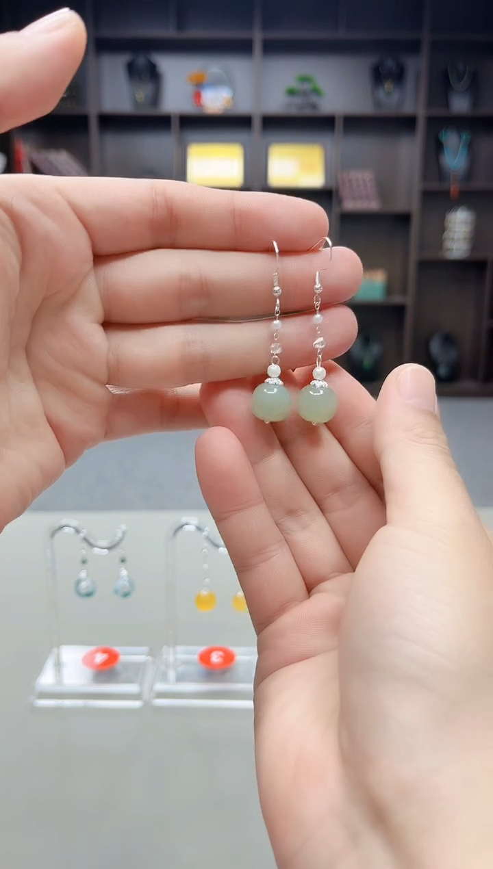 未镶嵌和田玉（子料）耳饰A03