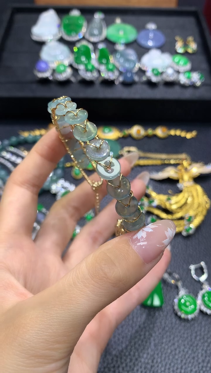 翡翠手镯未镶嵌1不含链随机发货1件
