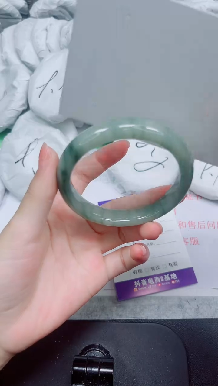 石英质玉手镯未镶嵌83-59