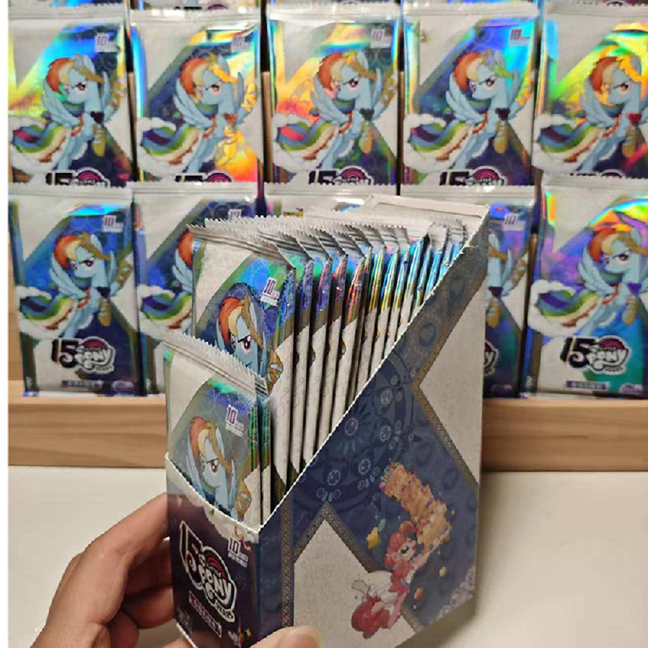 【辉月八大胃王】小马宝莉新品辉月八收藏卡牌盲盒（代拆）