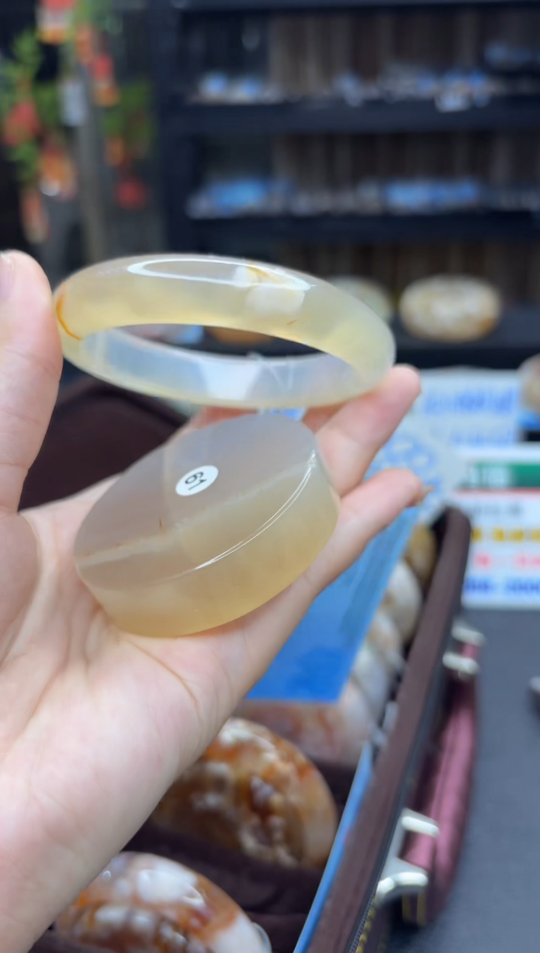 【闪购商品】石英质玉手镯未镶嵌865（61圈赠送镯心）