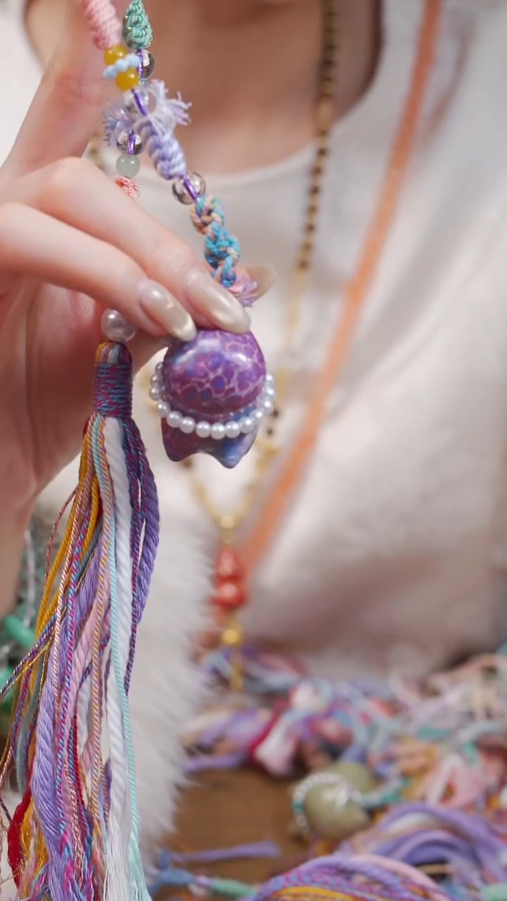 508漆猫挂件------58