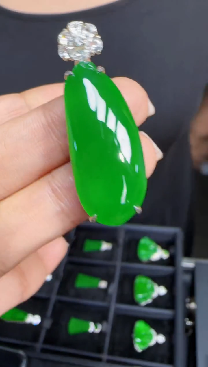 未镶嵌定制翡翠翡翠吊坠181