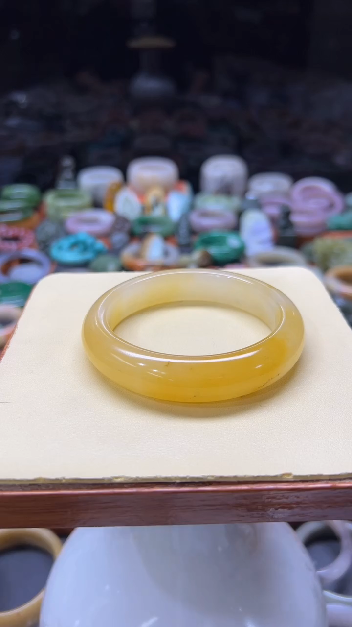 【闪购商品】石英质玉手镯未镶嵌089