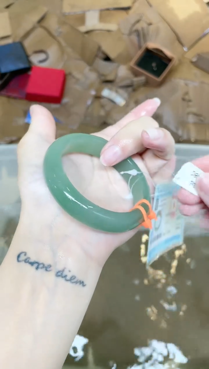 石英质玉手镯未镶嵌785-55