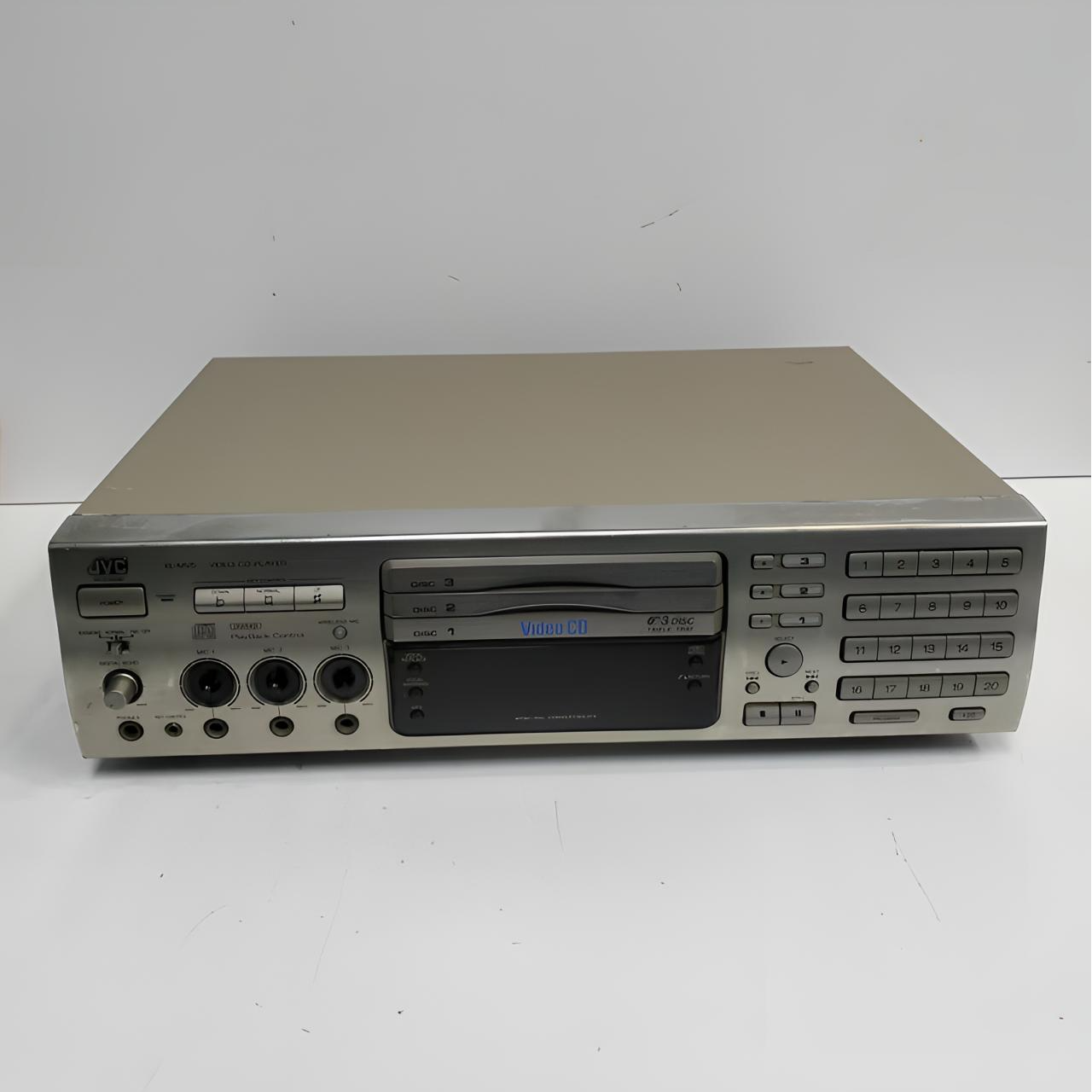 8新 JVC/杰伟世 XL-MV5三碟vcd影碟机，需要打理，顺丰到付