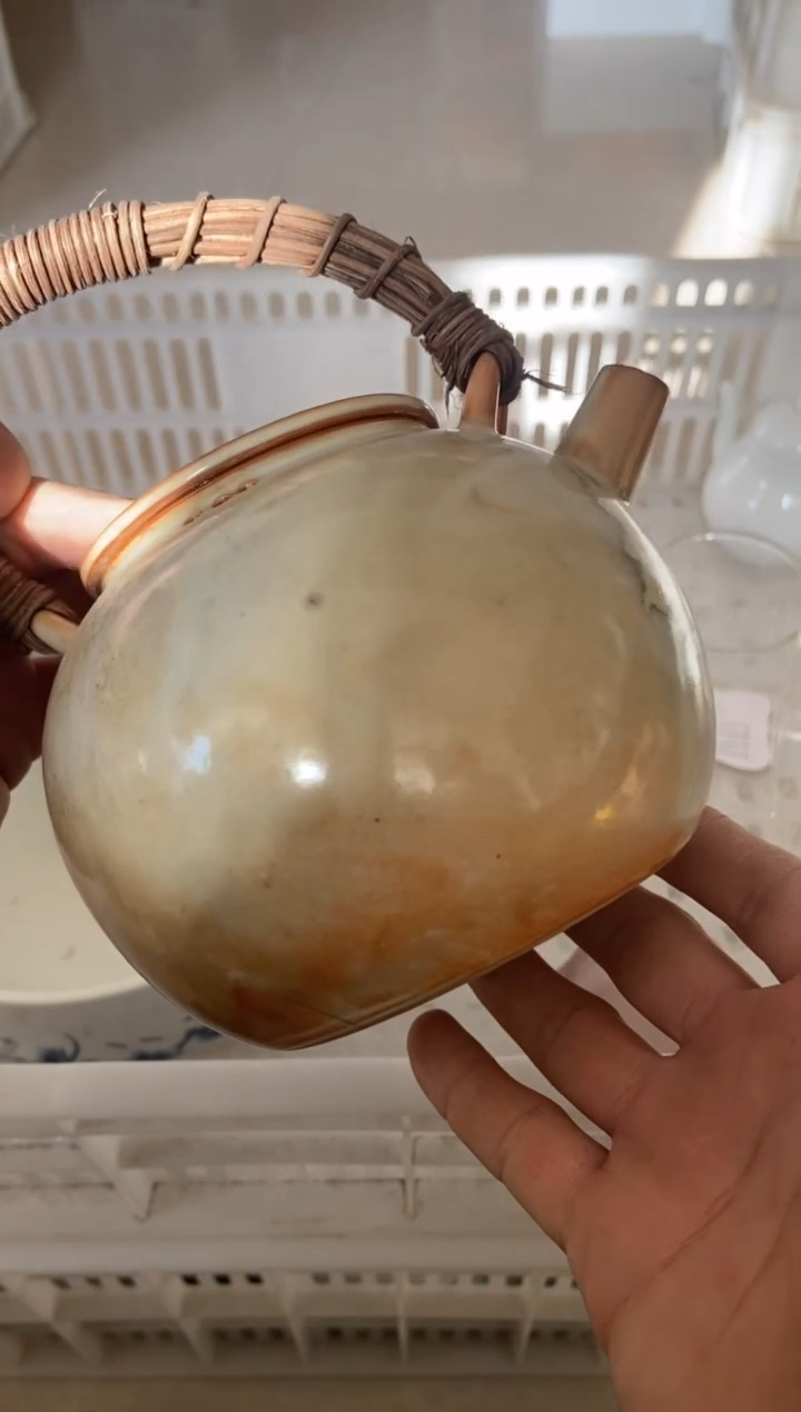 杯底有裂的介意勿拍