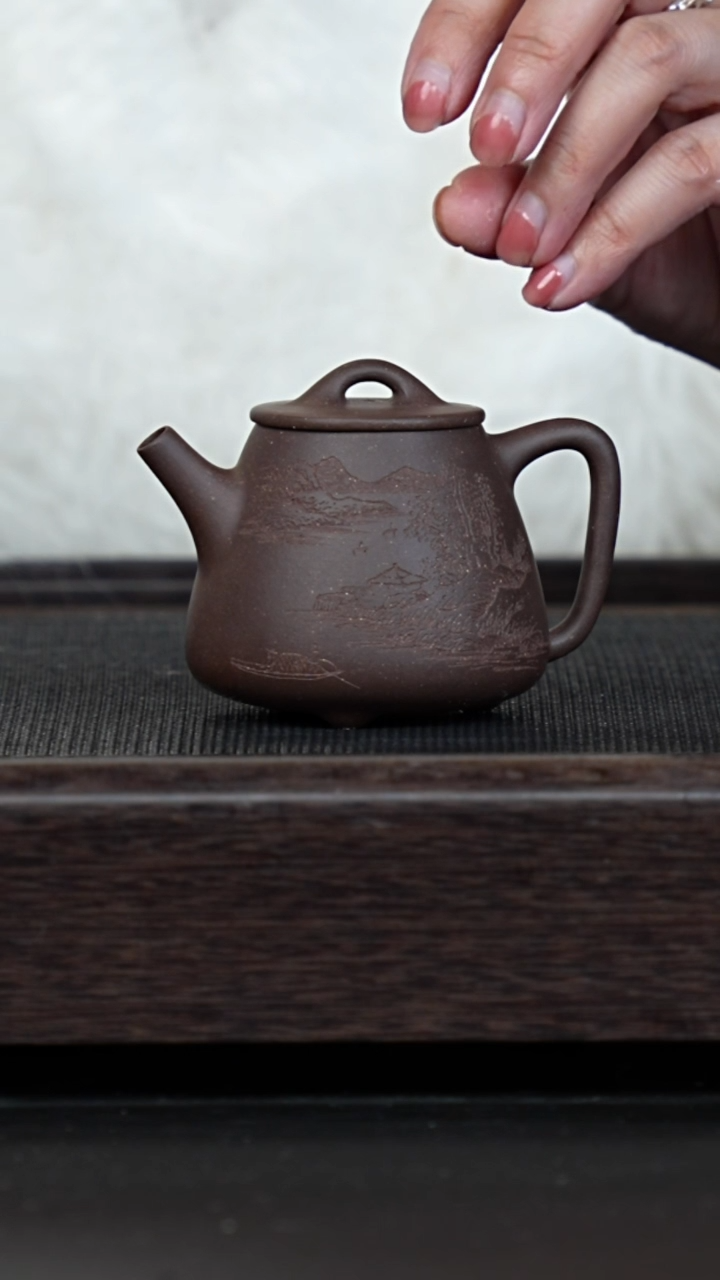 【闪购商品】紫砂茶壶乌泥刻绘小高瓢