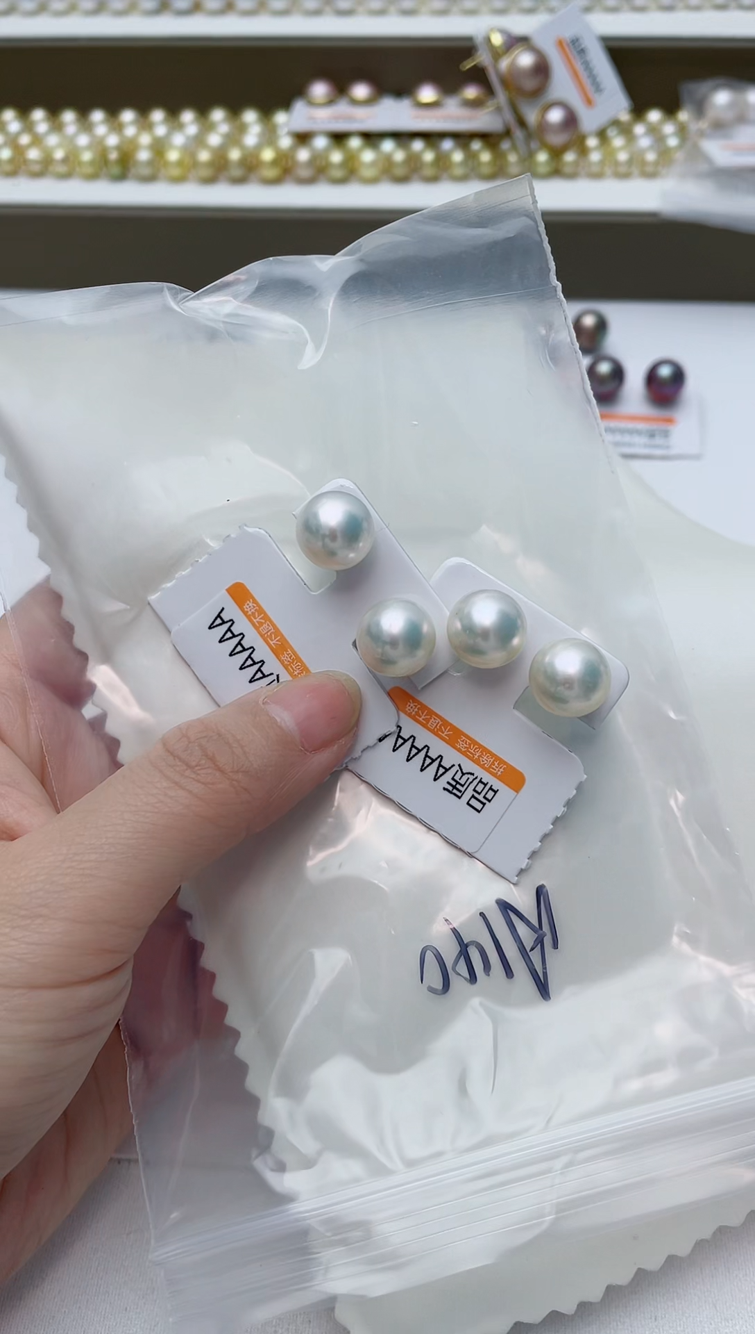 【闪购商品】淡水珍珠耳饰18K金镶嵌A140商品多样性发其一