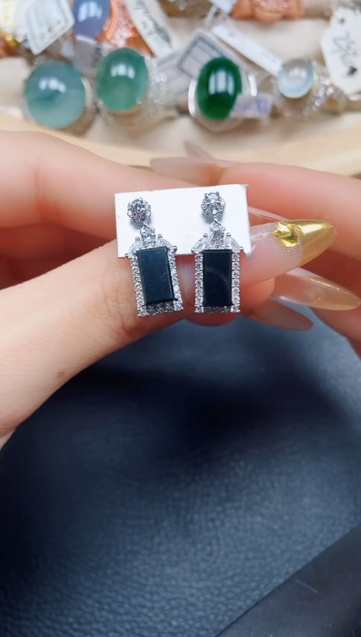 【闪购商品】翡翠耳饰银S925镶嵌翡翠