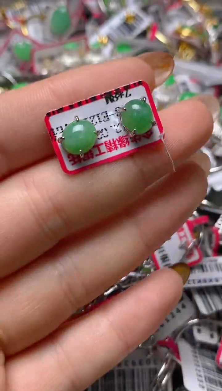 银S925镶嵌戒指翡翠百内无证书