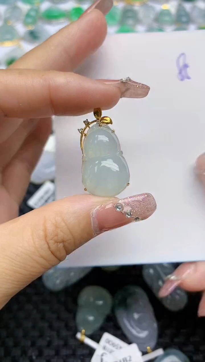 【闪购商品】翡翠颈饰18K金镶嵌天然A85货翡翠 