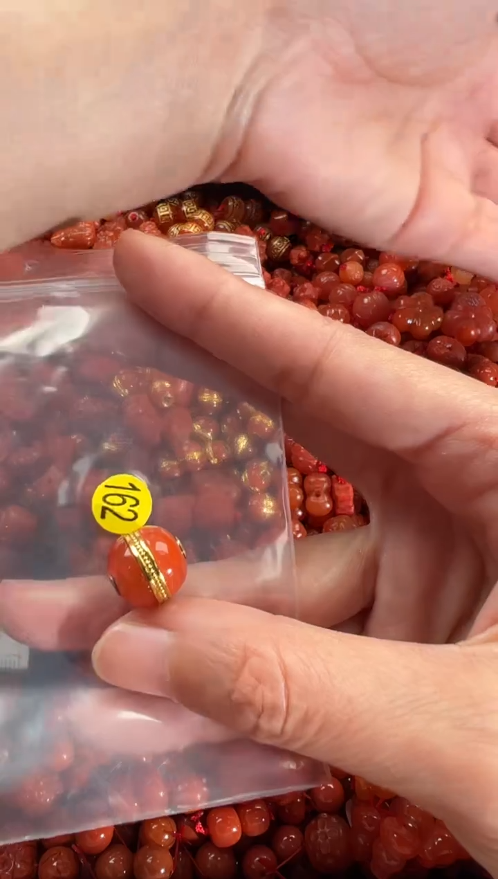 【闪购商品】南红玛瑙颈饰未镶嵌1