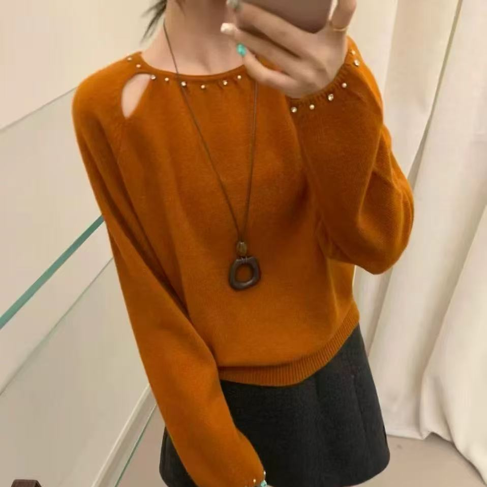 【思思精选】时尚气质软糯圆领镂空亮钻钉珠减龄百搭针织衫A913#