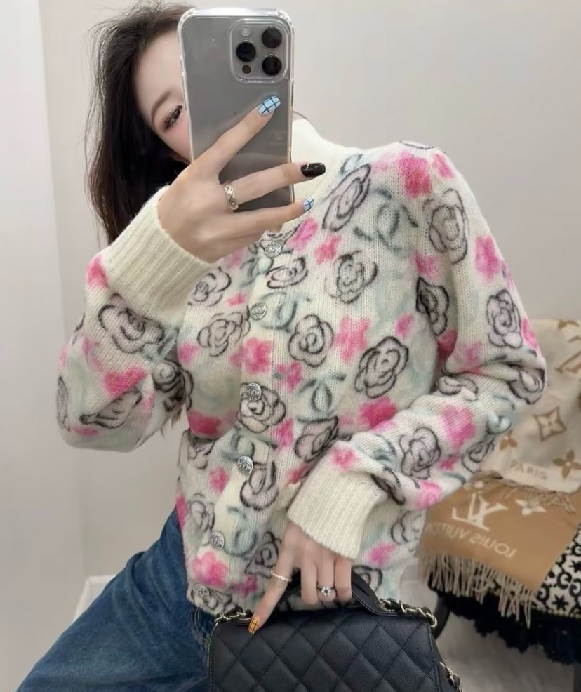 99新 Chanel/香奈儿 J19175 米色山茶花嵌花开衫外套 36 XS码