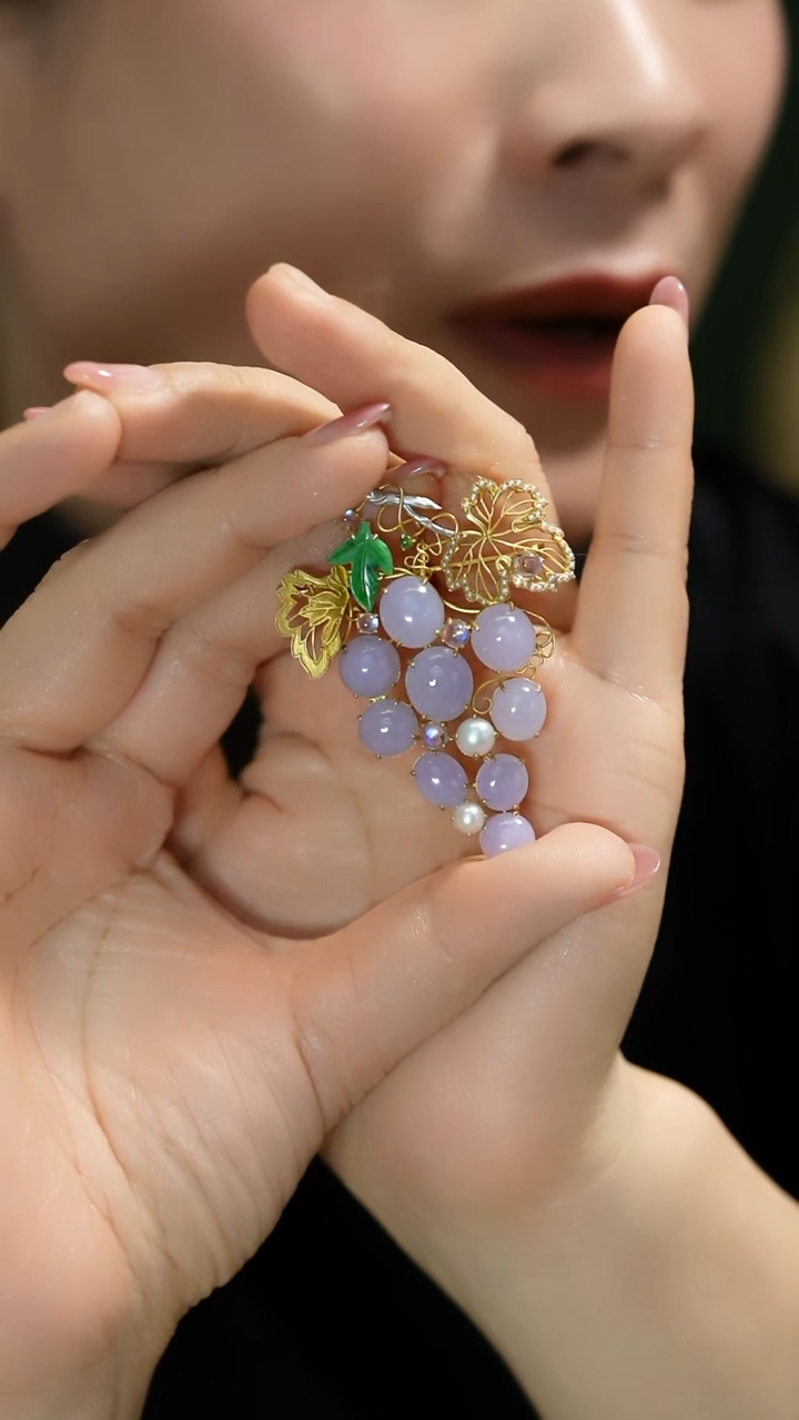 【闪购商品】翡翠吊坠(不含链)18K金镶嵌胸针支持48小时鉴赏