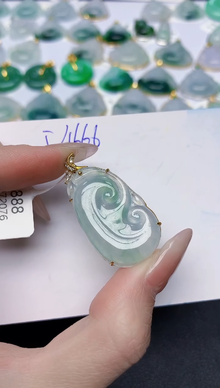 颈饰18K金镶嵌翡翠天然缅甸A货翡翠百元以上9元证书费自理