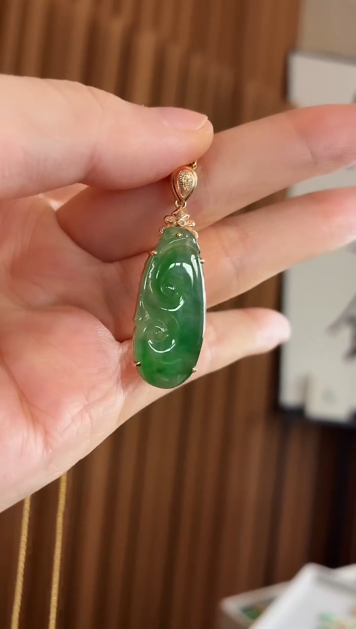 吊坠(不含链)18K金镶嵌翡翠吊坠