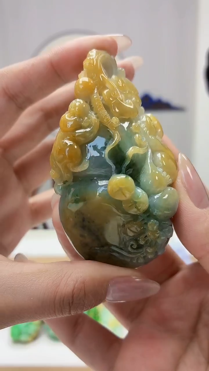 未镶嵌定制翡翠5145MM-毛货挂件82