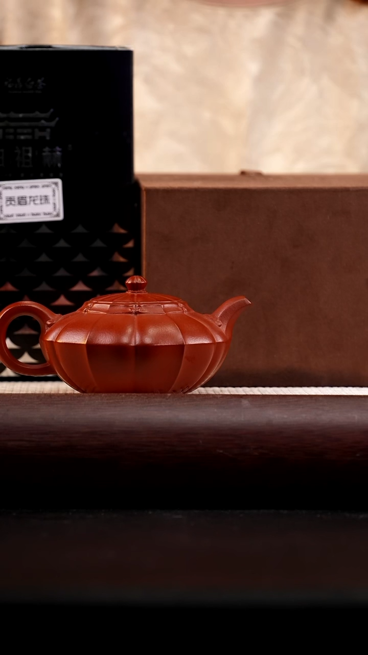 茶壶紫砂朱泥筋纹绣达加匏尊