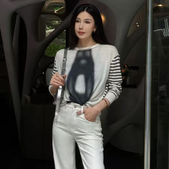 未使用 DIOR/迪奥  埃菲尔铁塔针织上衣 黑白34/36