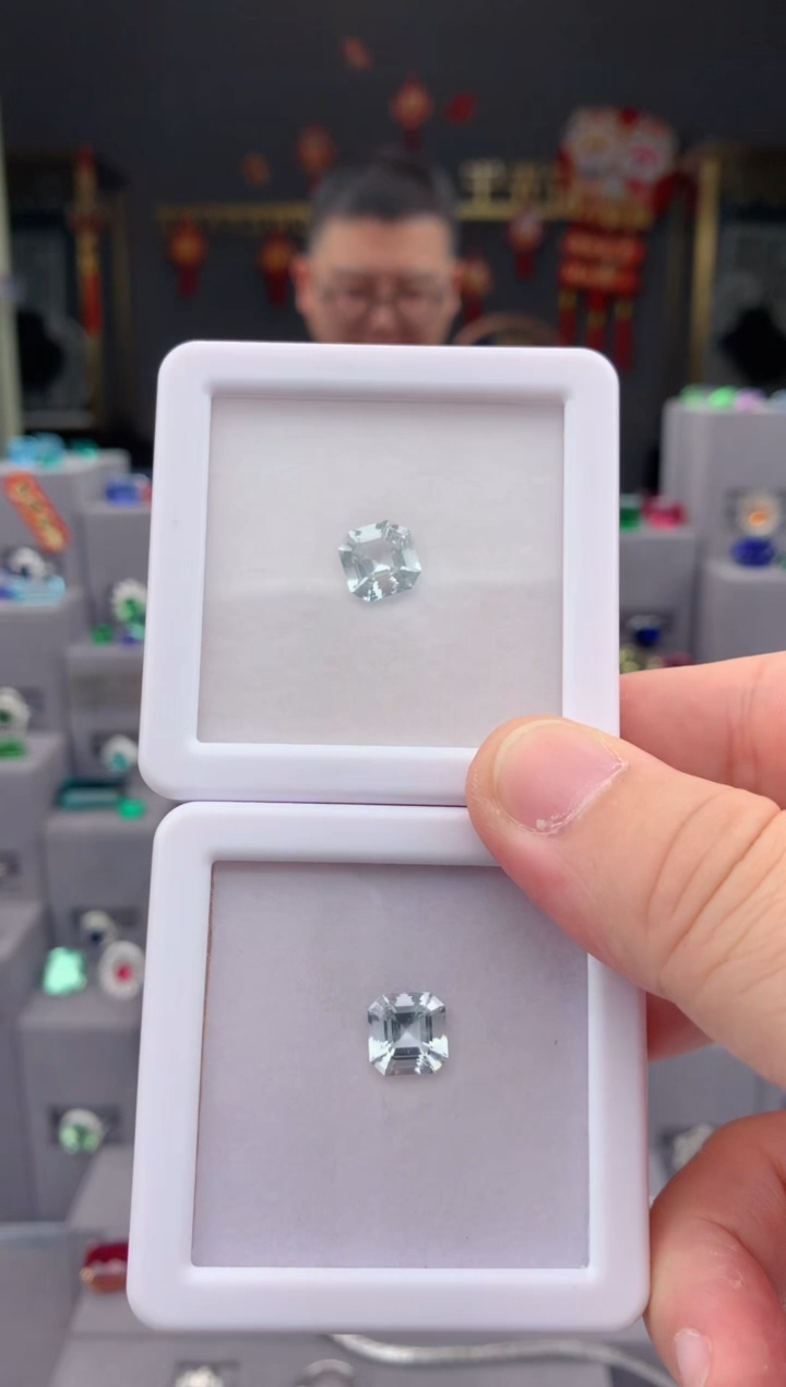 【闪购商品】绿柱石裸石未镶嵌2ct白海蓝