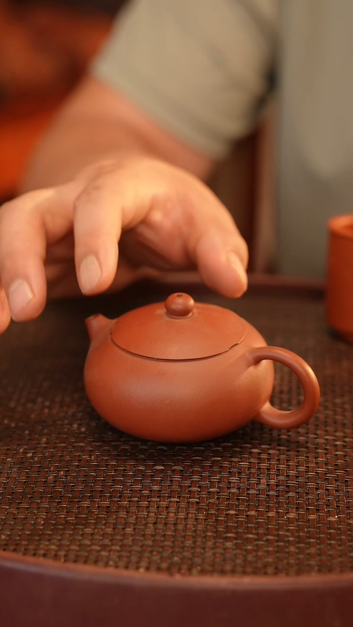 茶壶紫砂瑕疵             