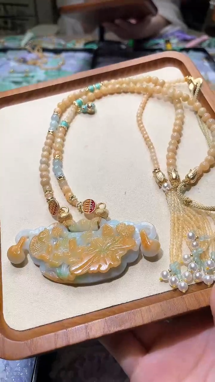 【闪购商品】翡翠颈饰未镶嵌吊坠