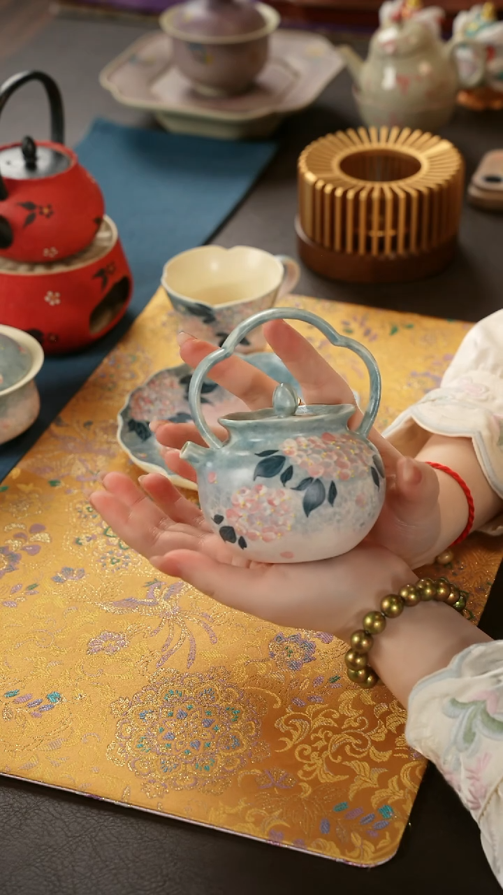 陶瓷茶具无尽夏提梁壶