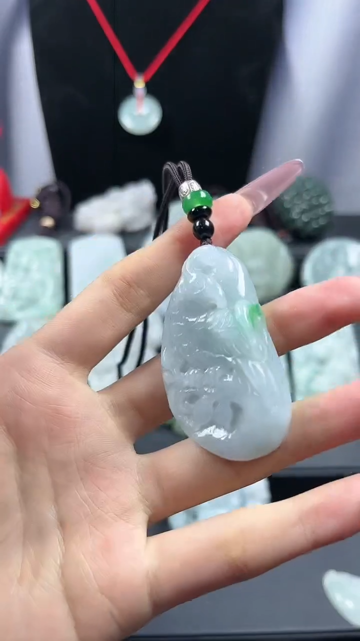 【闪购商品】翡翠颈饰未镶嵌英明神武