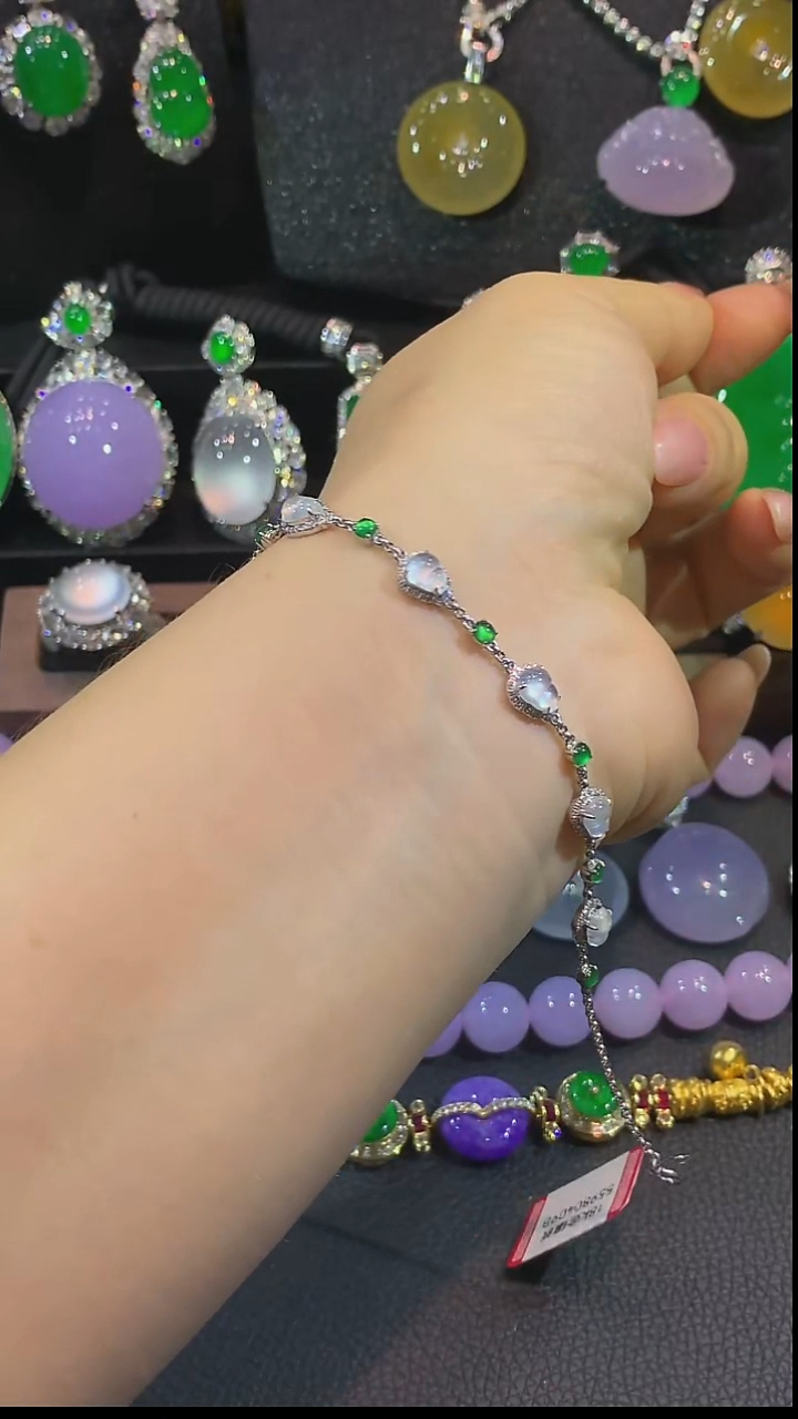 18K金镶嵌手链翡翠手链