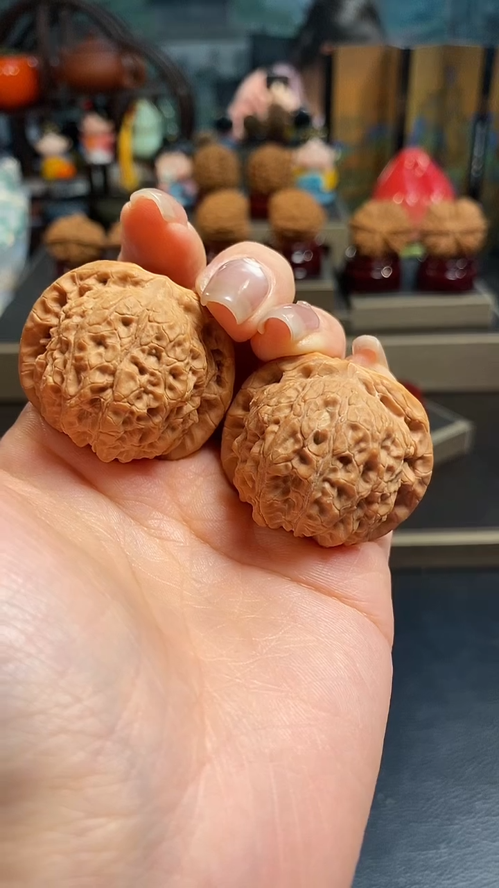 文玩核桃吊坠A186血麒麟37