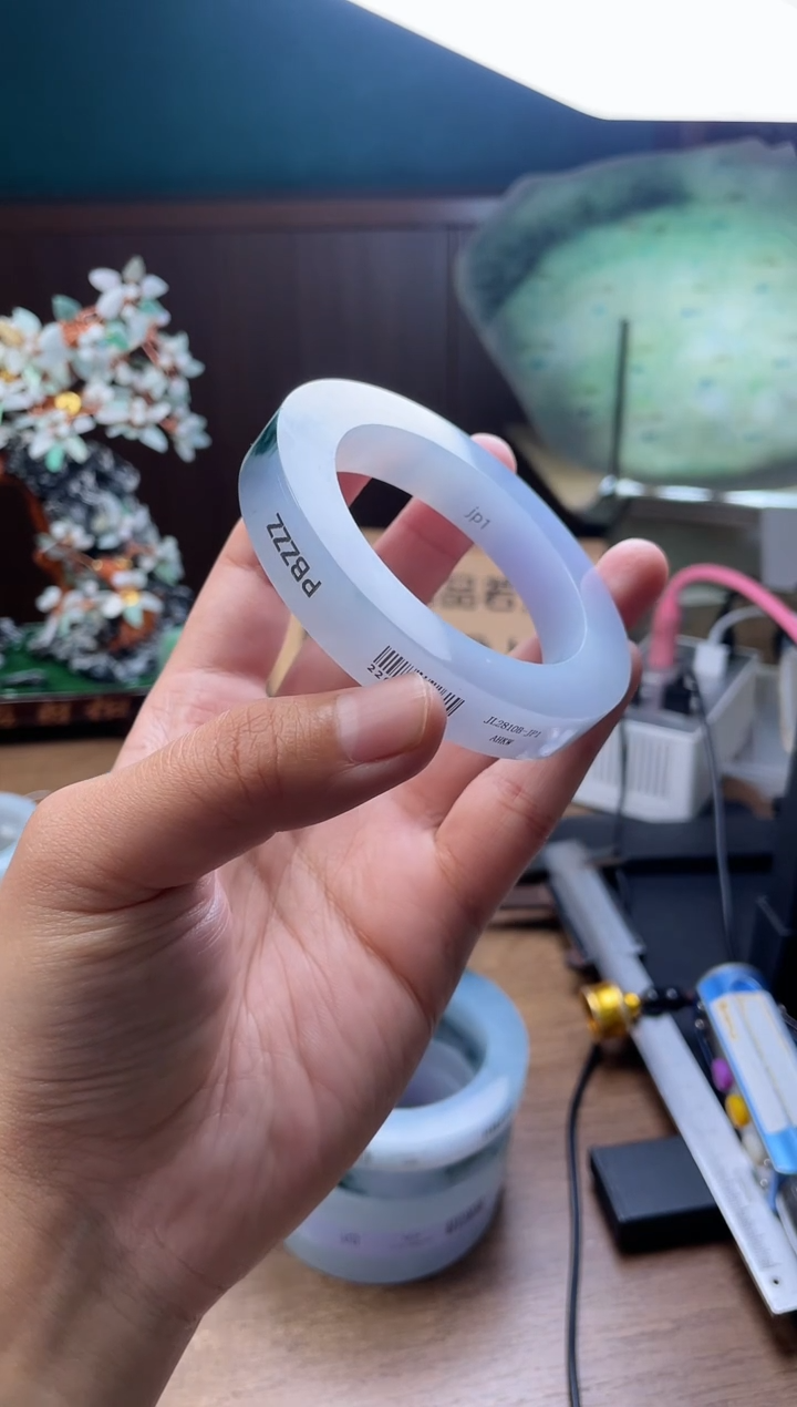 【闪购商品】定制翡翠手镯未镶嵌定制