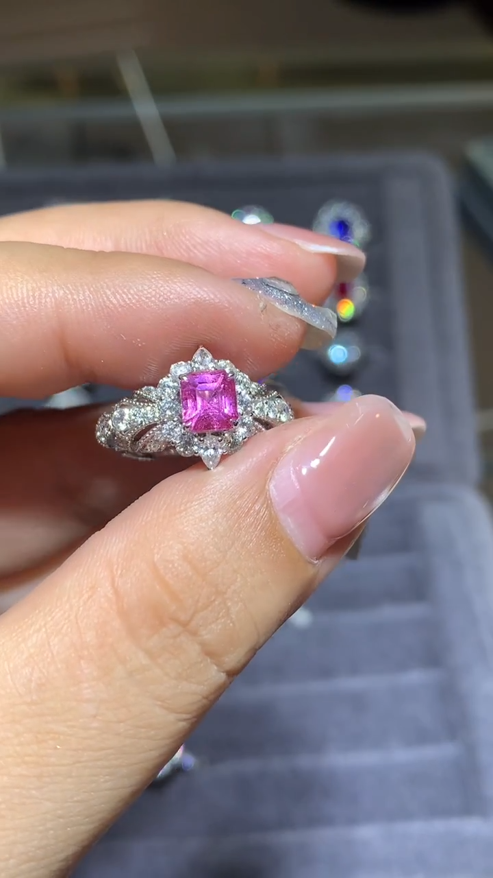 戒指彩色蓝宝石18K金镶嵌1.16ct