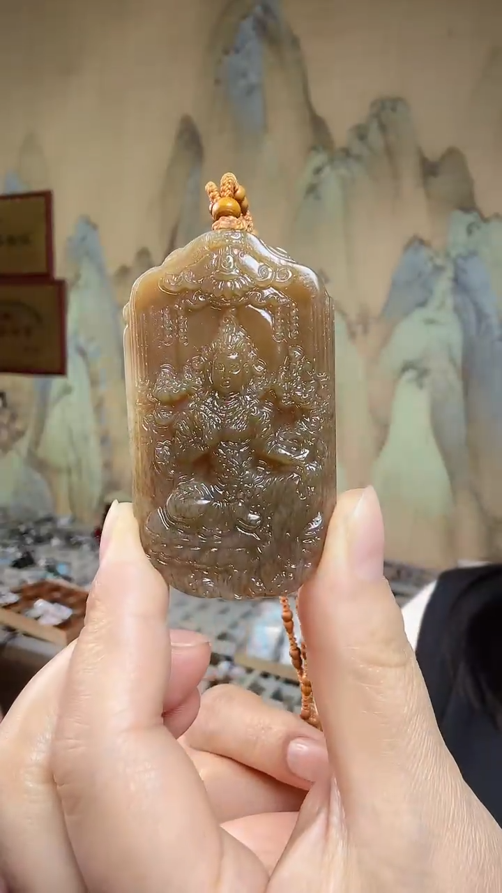 颈饰未镶嵌和田玉.