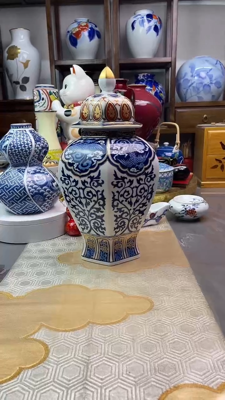 【闪购商品】盘日产手作名家罐子一个