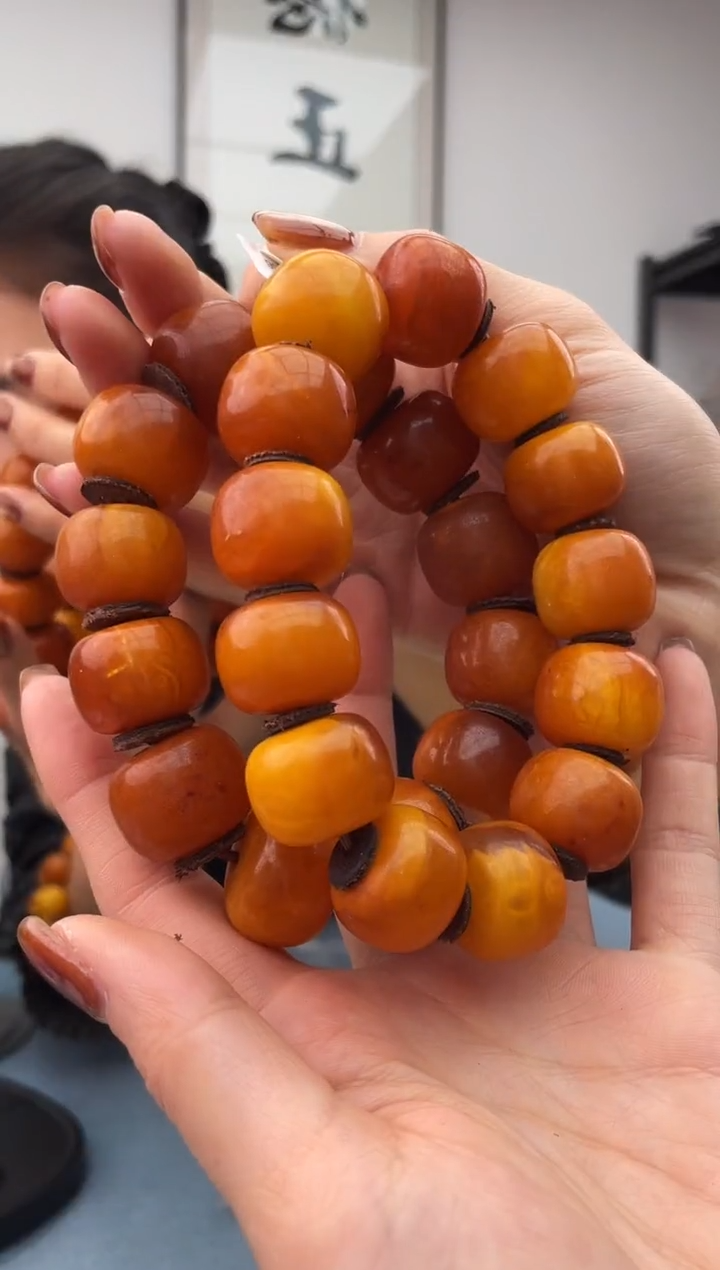 【闪购商品】蜜蜡珠宝奇石未镶嵌微瑕多样性发其一，假一罚十062.19