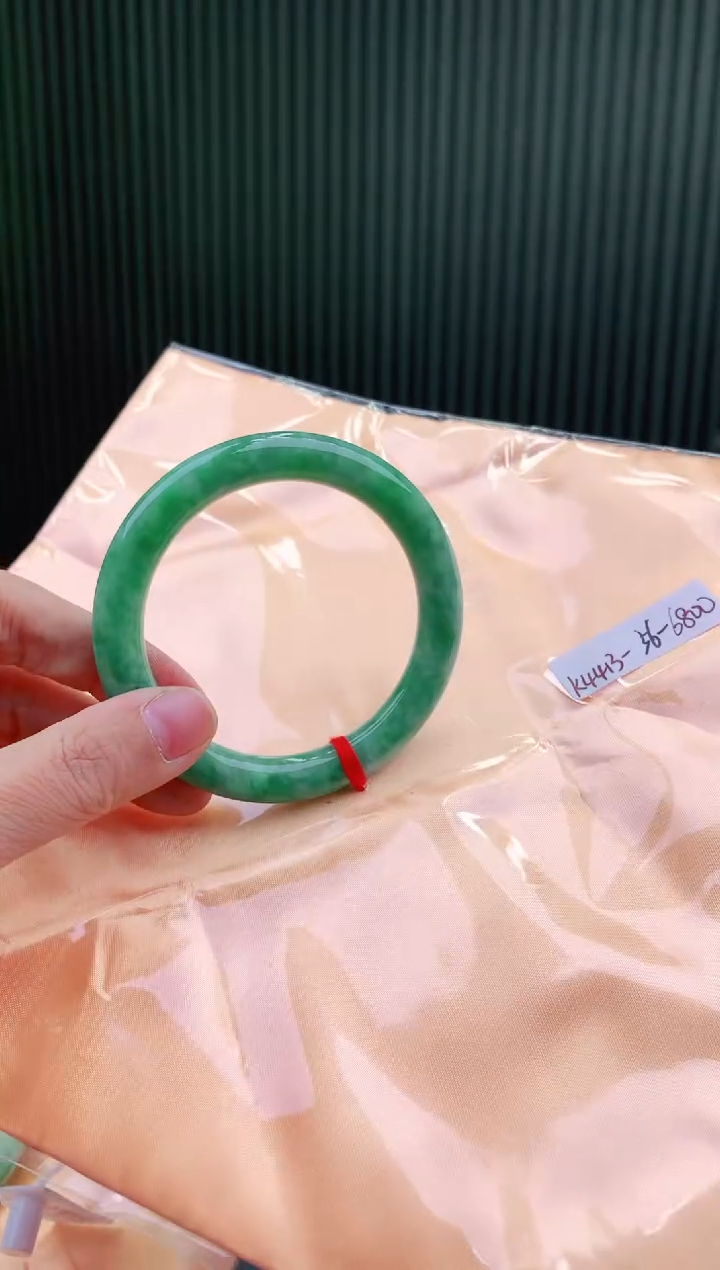 未镶嵌手镯翡翠56