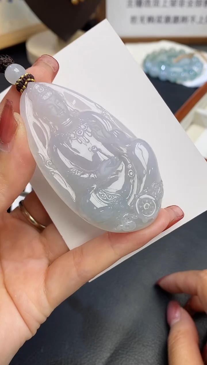 翡翠未镶嵌颈饰缅甸天然翡翠