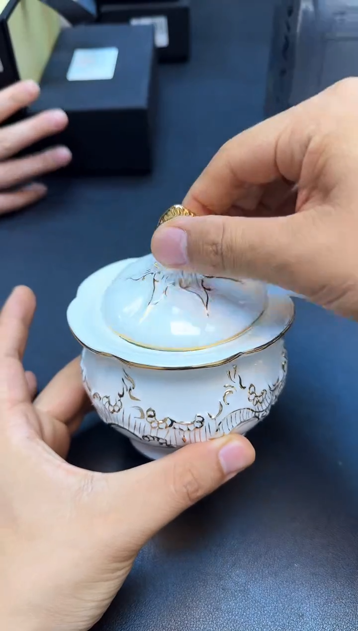 瓷片全新正品一件不留@@G297