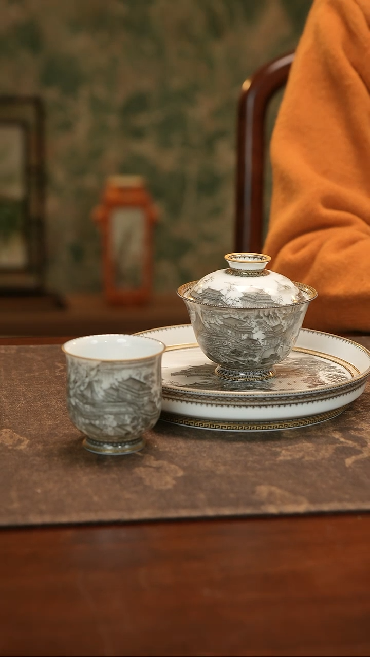 奥****兽至臻墨彩大明宫三件套