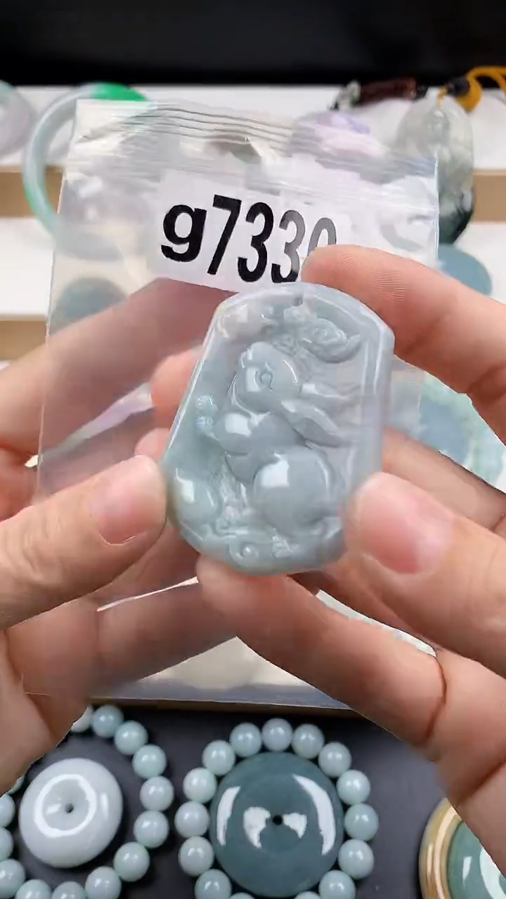 颈饰未镶嵌翡翠天然翡翠吊坠挂件