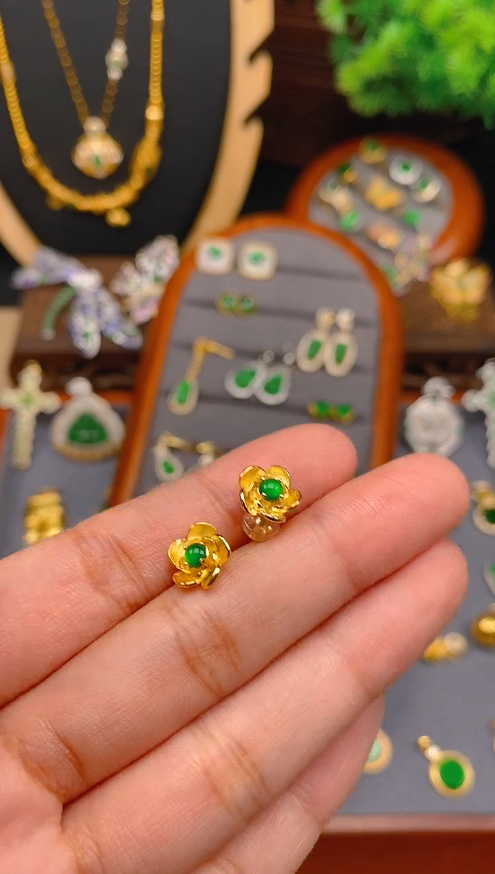 【闪购商品】翡翠耳饰银S925镶嵌花朵耳饰