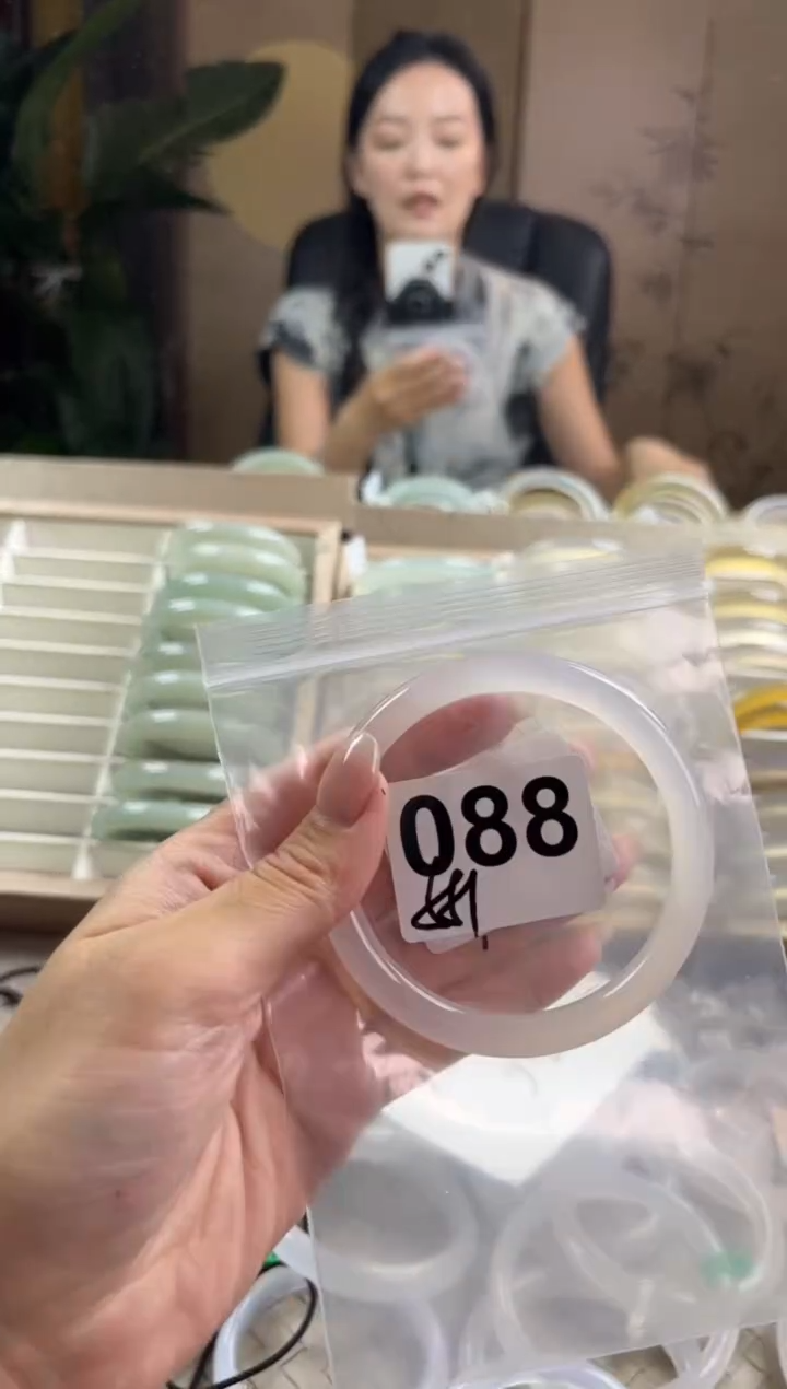 手镯玛瑙/玉髓未镶嵌088
