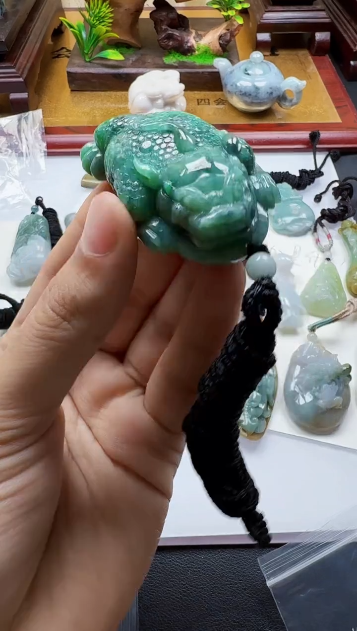 吊坠(不含链)未镶嵌翡翠1
