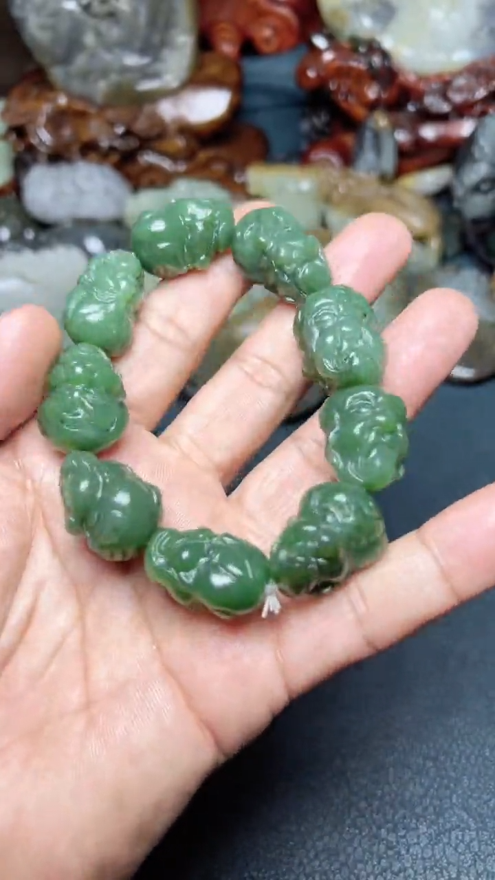 和田玉未镶嵌把件-