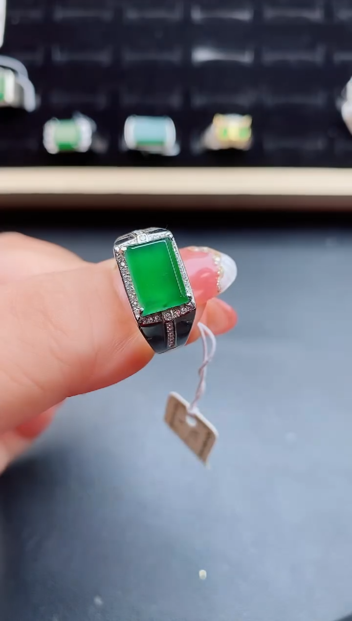 【闪购商品】翡翠戒指银S925镶嵌1221