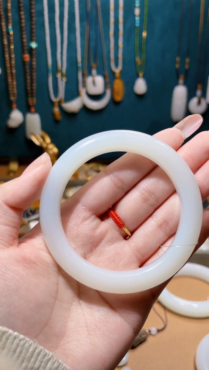 【闪购商品】和田玉手镯未镶嵌SJ20250212005