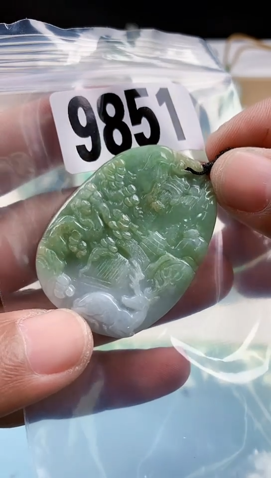 【闪购商品】翡翠挂件未镶嵌天然翡翠吊坠挂件